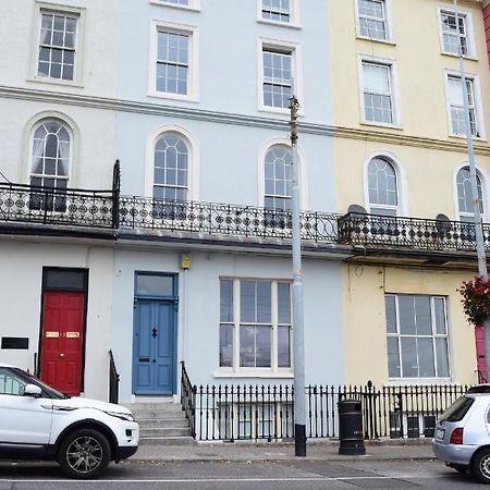 West Beach House -Sea Views Cobh Kültér fotó